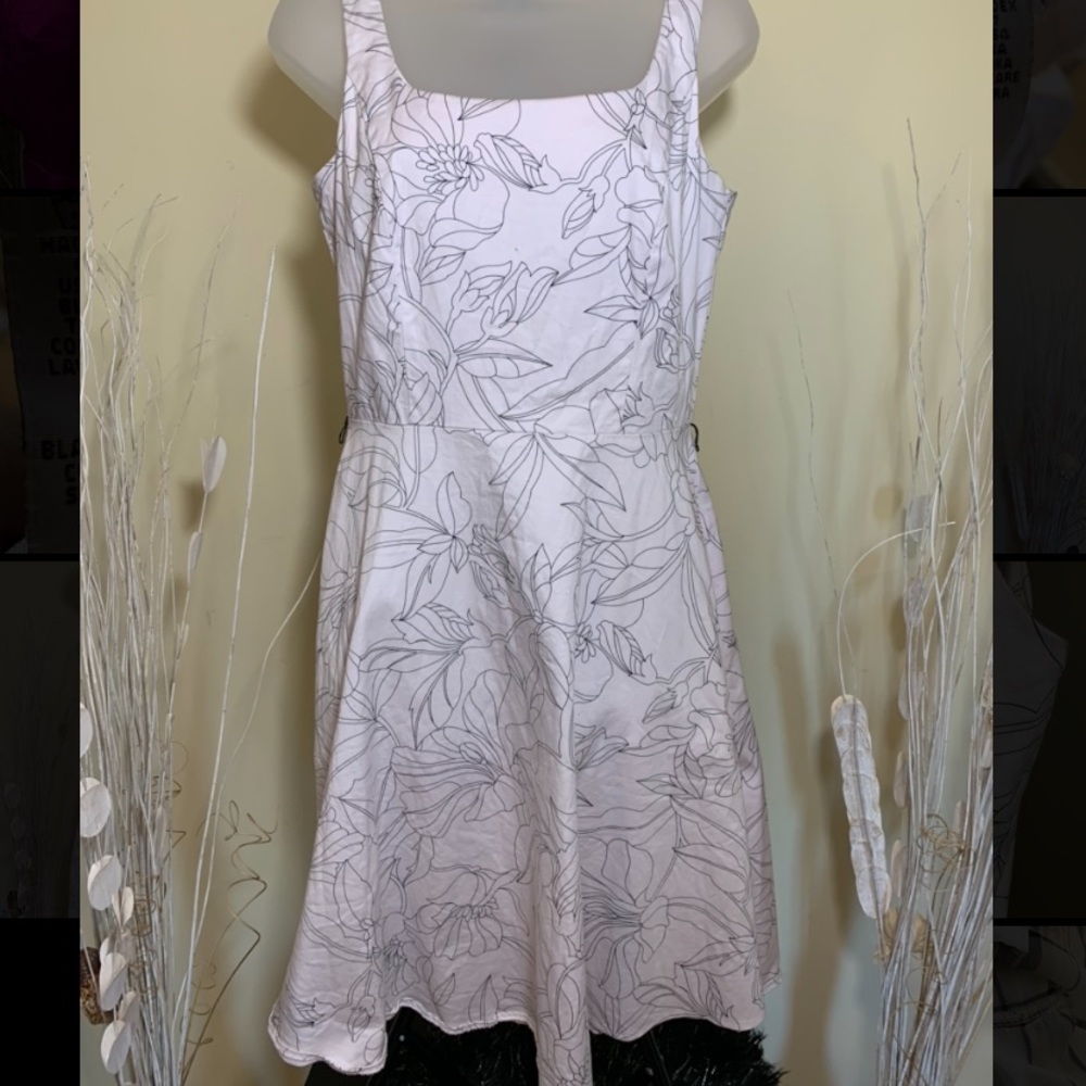 Breaking loose white and black dress size 11/12